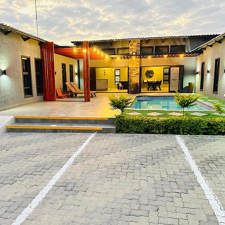 Signature Boutique Guesthouse Maun Dış mekan fotoğraf
