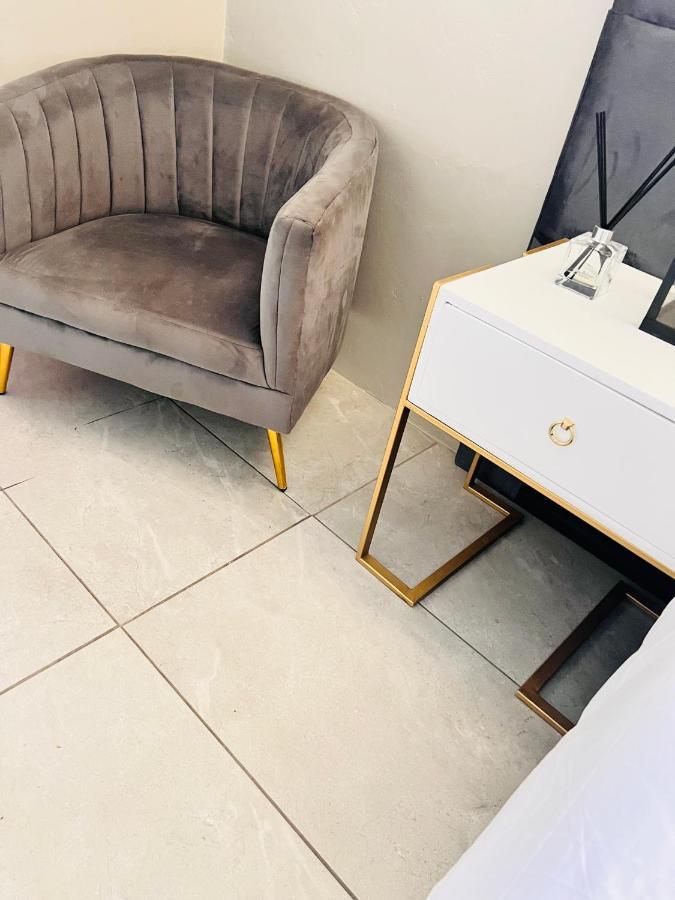 Signature Boutique Guesthouse Maun Dış mekan fotoğraf