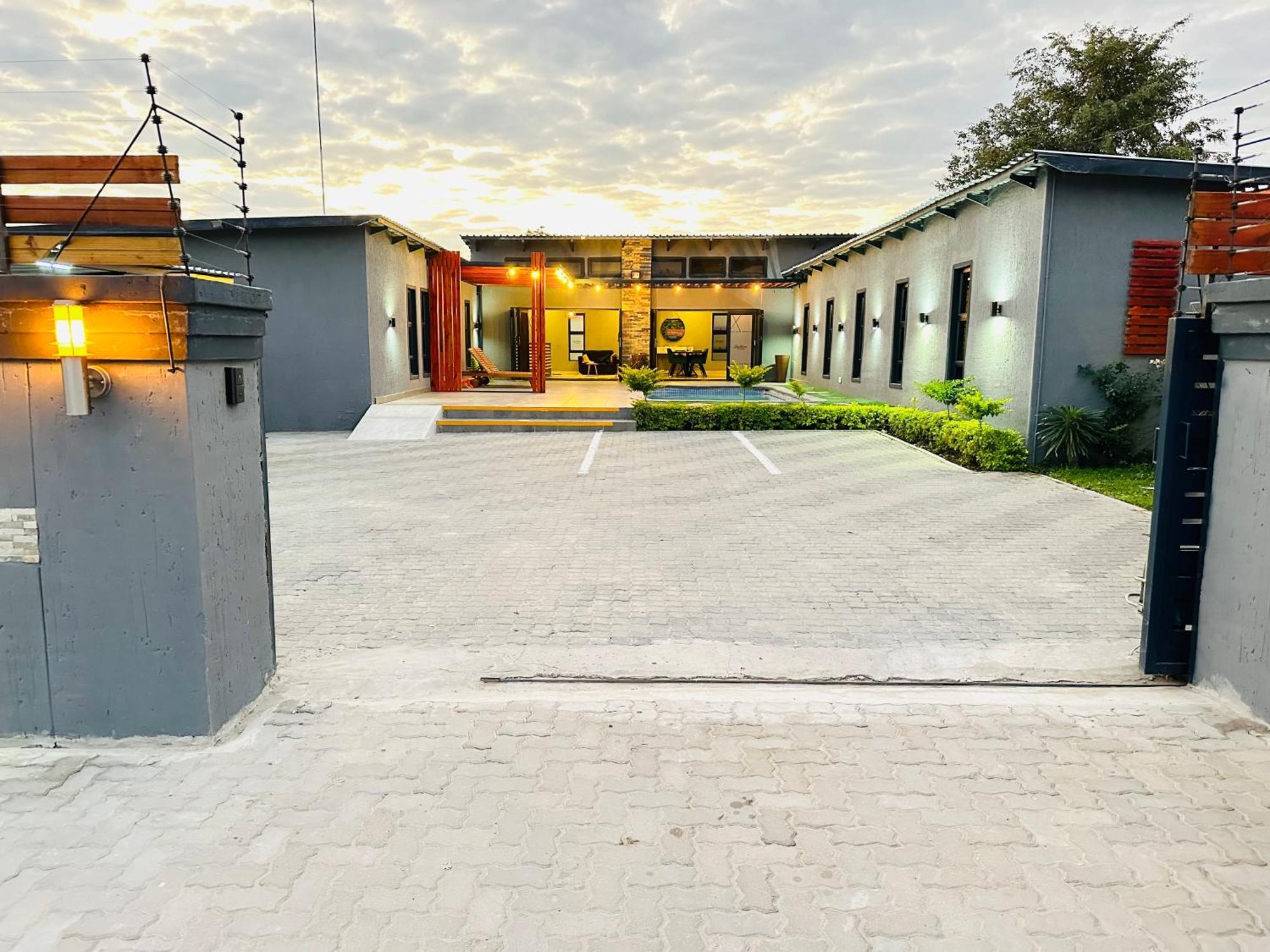 Signature Boutique Guesthouse Maun Dış mekan fotoğraf