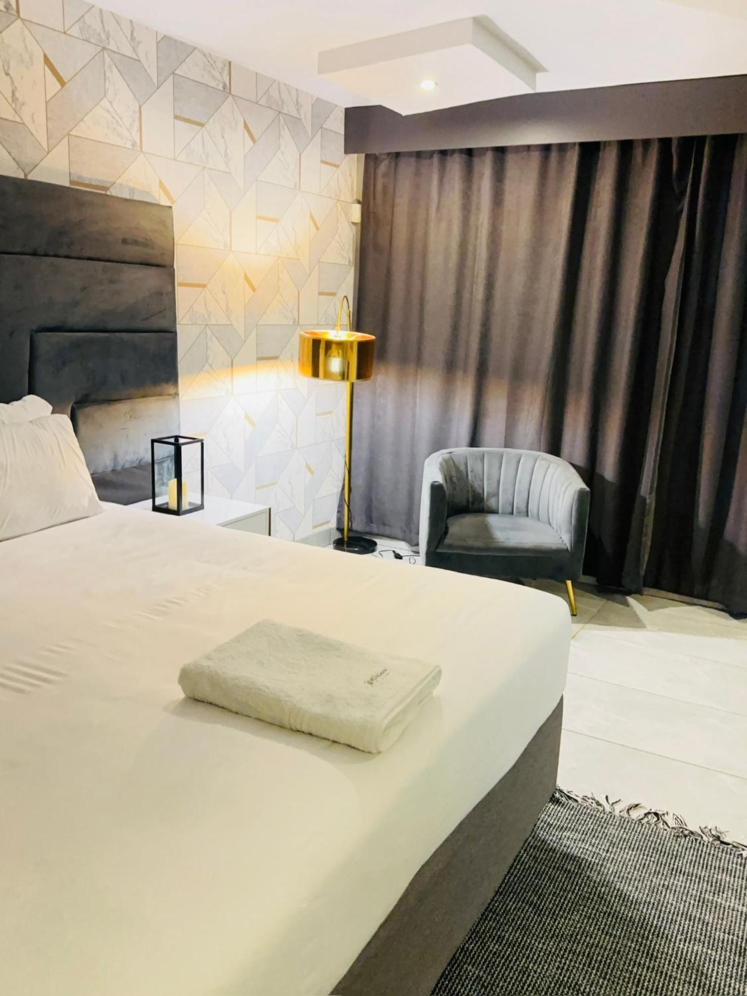 Signature Boutique Guesthouse Maun Dış mekan fotoğraf